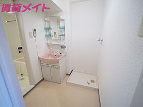 三重県津市一身田中野（賃貸マンション2LDK・1階・61.09㎡） その11