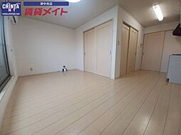 カムズエイト 2階1LDKのリビング/ダイニング