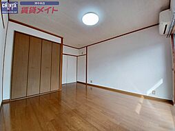 カーサドゥーズ 2階1Kのリビング/ダイニング