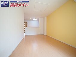 カーサ　フィオーレ 1階1LDKのリビング/ダイニング