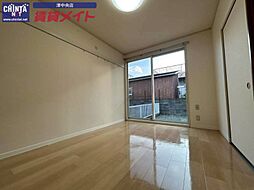 ファインフラッツII 1階2Kのリビング/ダイニング