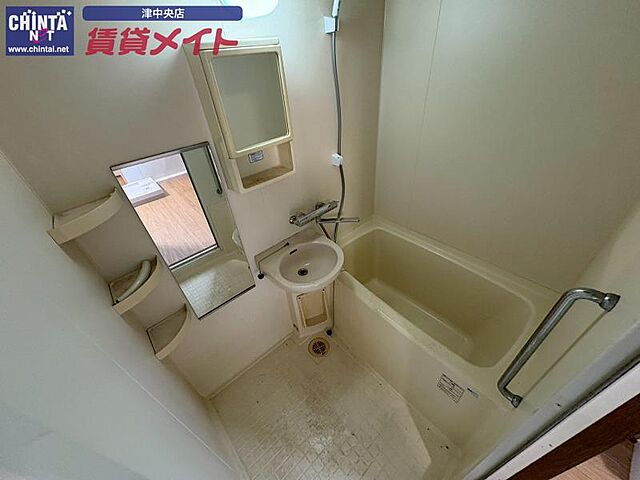 浴室