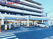 ローソン近鉄江戸橋駅前店 633m