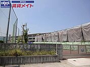 津市立芸濃中学校 1424m
