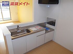 ランドマーク・2013 203 ｜ 三重県鈴鹿市稲生塩屋２丁目（賃貸アパート2LDK・2階・58.21㎡） その4