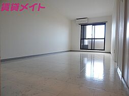 クァトロ 4階1LDKのリビング/ダイニング