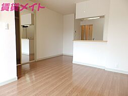 甫II 1階1LDKのリビング/ダイニング