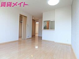 ヒュドールヒューレーＨ 2階2LDKのリビング/ダイニング