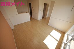 アムール 2階2LDKのリビング/ダイニング