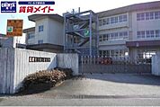 鈴鹿市立鼓ケ浦小学校 334m