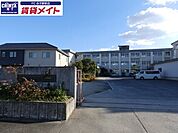 鈴鹿市立清和小学校 883m
