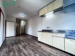 コーラルハイツ 2階2LDKのリビング/ダイニング