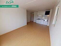 シンフォニー　I棟 1階1LDKのリビング/ダイニング