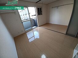 リビングタウンいせ　Ｈ 1階1LDKのリビング/ダイニング