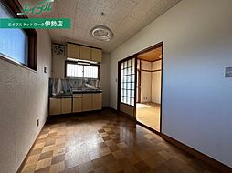 カーサ森本 1階3DKのリビング/ダイニング