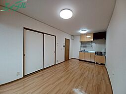 ファミーユ21　A 2階2DKのリビング/ダイニング