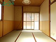 同型写真です