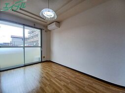 メゾンライフ 1階2LDKのリビング/ダイニング