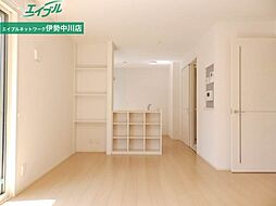 サウス・ルミエール 1階1LDKのリビング/ダイニング