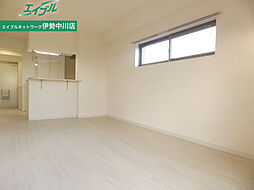 ブルースカイマンションX 2階1LDKのリビング/ダイニング