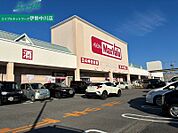 マックスバリュ松阪中央店 595m