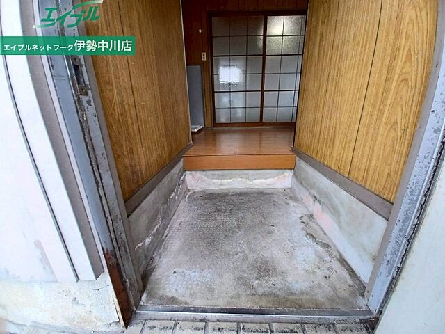 玄関