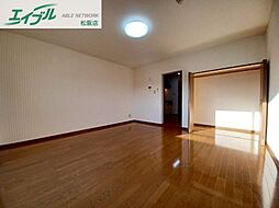 グランハーベスト 4階1Kのリビング/ダイニング