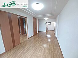 クローバーグリーンV 2階1LDKのリビング/ダイニング