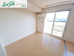 Ｔｒｏｉｓ　Ｊｏｕｒｓ　III 1階2DKのリビング/ダイニング