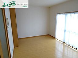 ユートピア垣鼻II 1階1Kのリビング/ダイニング