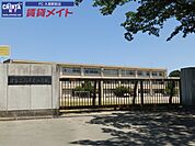 津市立高茶屋小学校 1135m