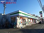 ファミリーマート津高茶屋店 397m