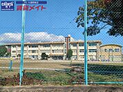 松阪市立中川小学校 1414m