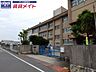 周辺：津市立育生小学校 683m