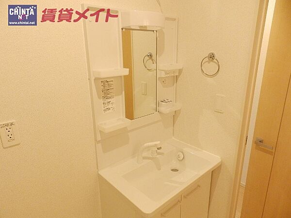 洗面所：同タイプの部屋写真です