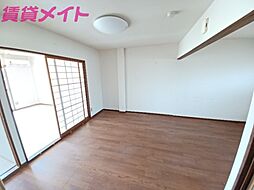 近鉄山田線 東松阪駅 徒歩18分の賃貸アパート 2階2LDKのリビング/ダイニング