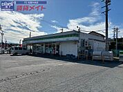ファミリーマート松阪学園前店 377m