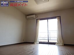 近鉄山田線 東松阪駅 3.3kmの賃貸マンション 3階ワンルームのリビング/ダイニング