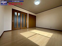 近鉄山田線 櫛田駅 徒歩9分の賃貸アパート 2階1DKのリビング/ダイニング