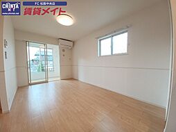 近鉄山田線 松阪駅 徒歩17分の賃貸アパート 1階1LDKのリビング/ダイニング