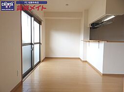 近鉄山田線 松ヶ崎駅 徒歩30分の賃貸マンション 3階2LDKのリビング/ダイニング