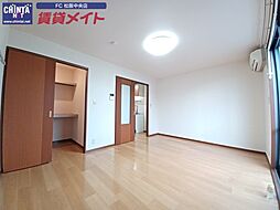 エクレール泰山　Ａ 2階1Kのリビング/ダイニング