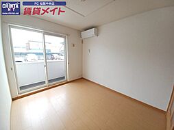 JR紀勢本線 六軒駅 徒歩35分の賃貸アパート 1階2DKのリビング/ダイニング