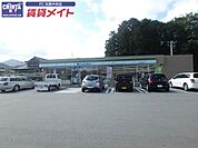 ファミリーマート大台三瀬谷店 389m