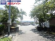 松阪市立鎌田中学校 617m