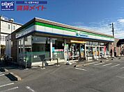 ファミリーマート松阪春日町店 909m