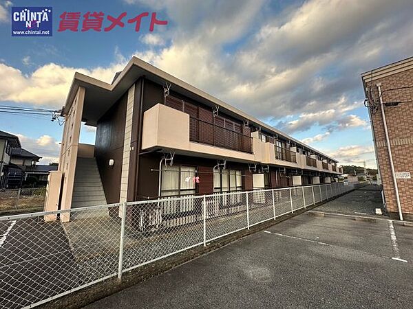 三重県伊勢市神田久志本町(賃貸アパート2DK・2階・44.90㎡)の写真 その1