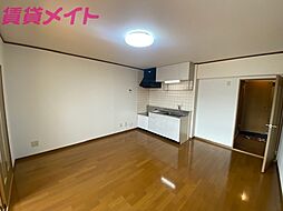 近鉄山田線 伊勢市駅 3.1kmの賃貸マンション 3階3LDKのリビング/ダイニング