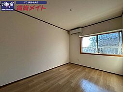 JR参宮線 宮川駅 徒歩10分の賃貸アパート 2階1DKのリビング/ダイニング