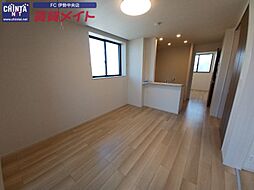 JR参宮線 宮川駅 徒歩25分の賃貸アパート 2階2LDKのリビング/ダイニング